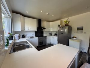 Kitchen- click for photo gallery